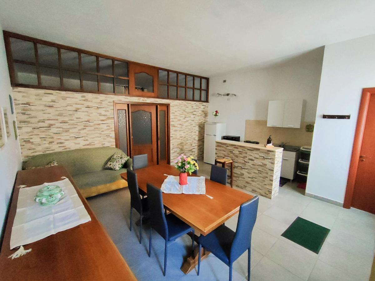 Appartamento Per Turisti Filoxenia Санто-Северина Экстерьер фото